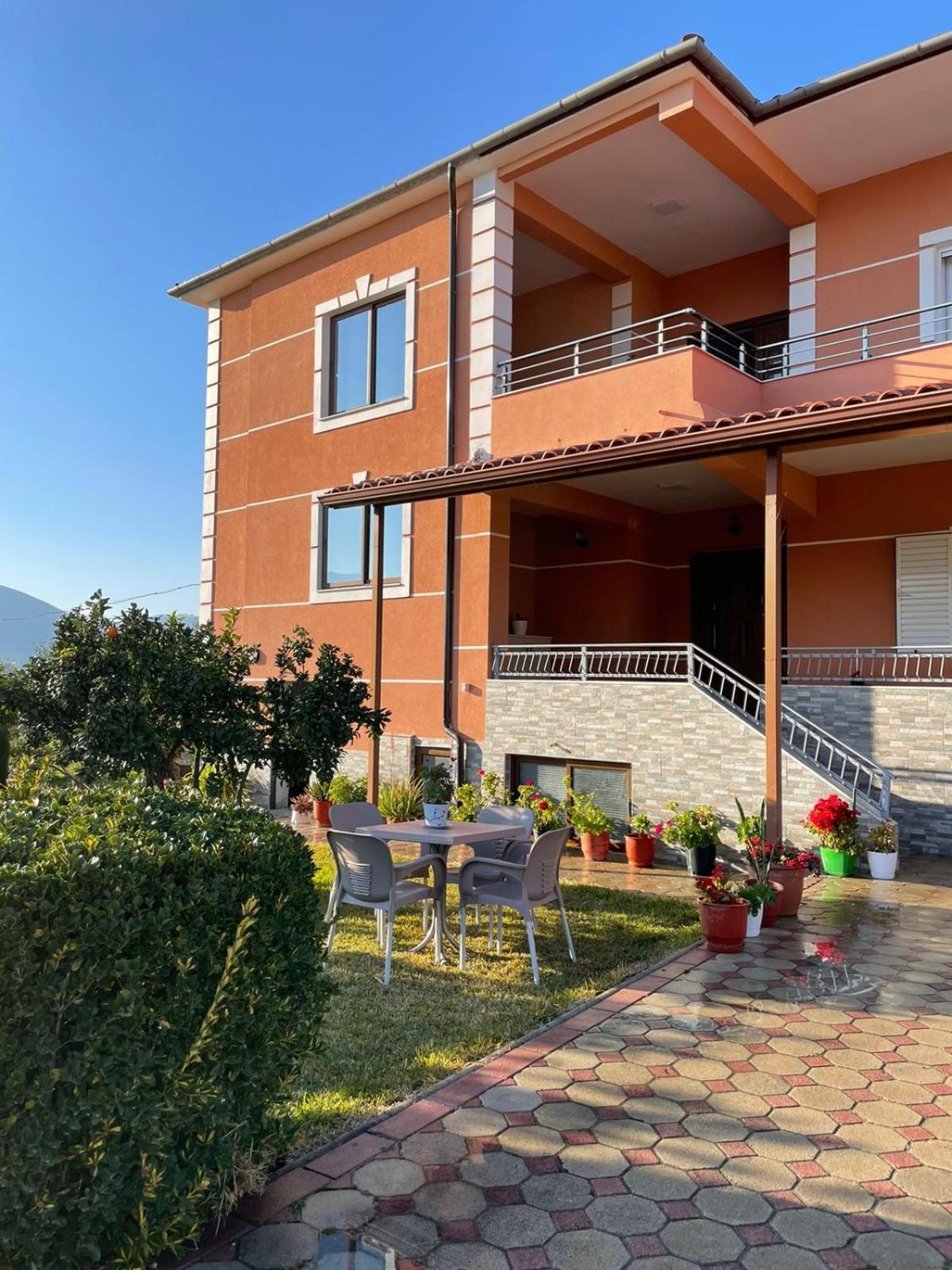 Harmony Villa Берат Екстериор снимка