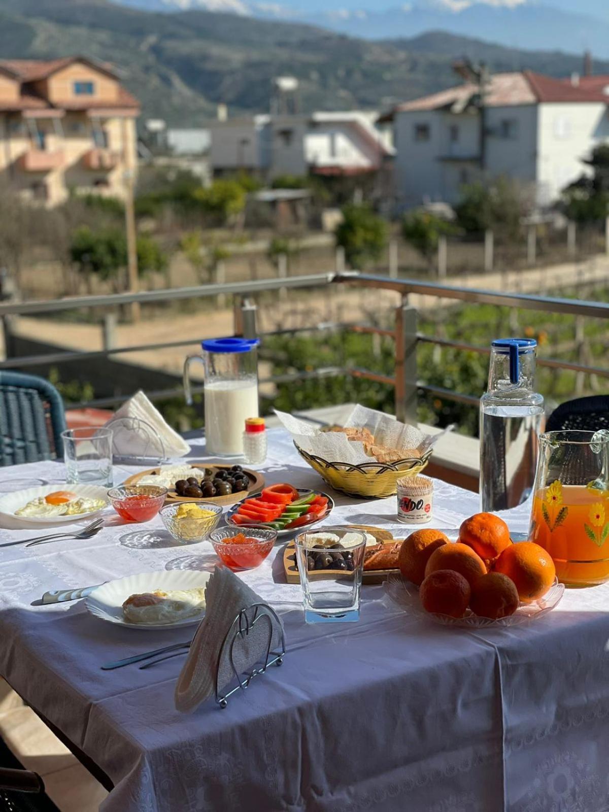Harmony Villa Берат Екстериор снимка