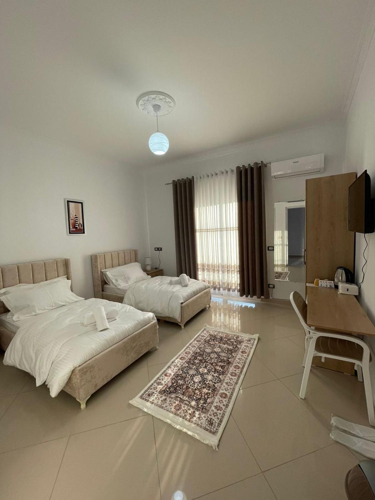 Harmony Villa Берат Екстериор снимка