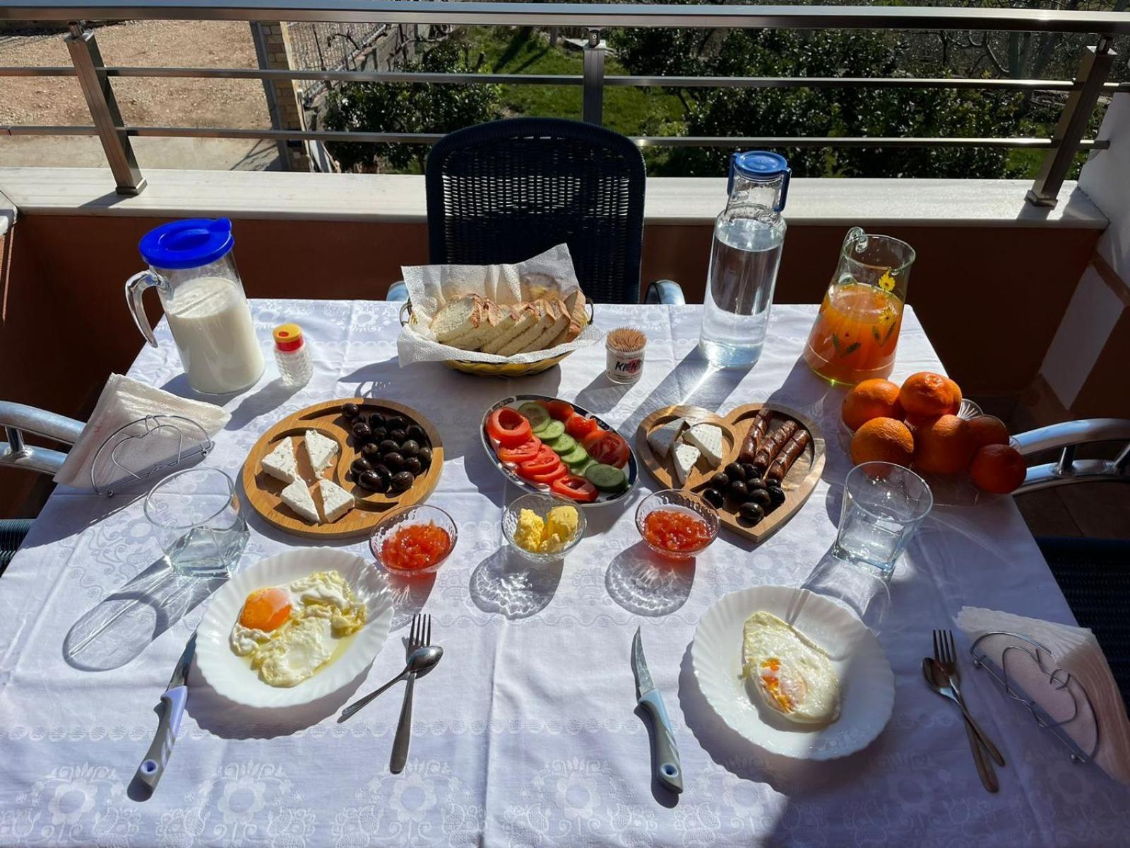 Harmony Villa Берат Екстериор снимка