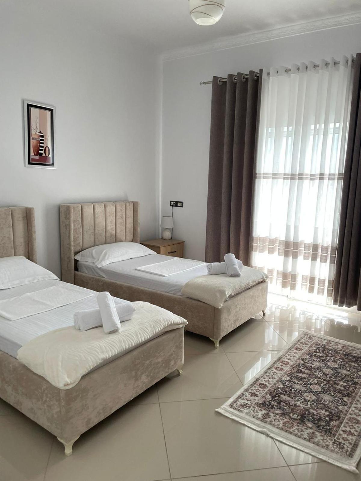 Harmony Villa Берат Екстериор снимка